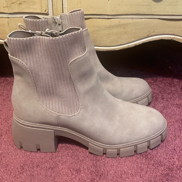 target (beige) booties. worn 2x. good as new - Picture 1 of 4